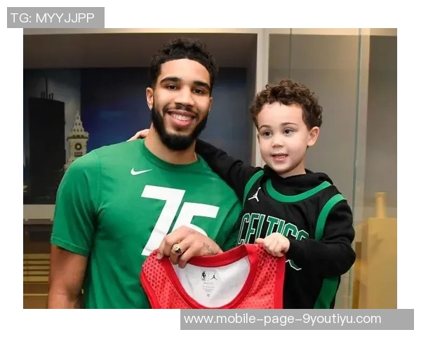 塔图姆期待与儿子Deuce同场竞技愿意再战十年实现梦想 塔图姆期待与儿子Deuce同场竞技愿意再战十年实现梦想